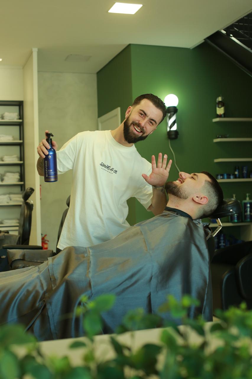 Combo corte e barba finalizado na Storch & Co. Barbearia, Blumenau